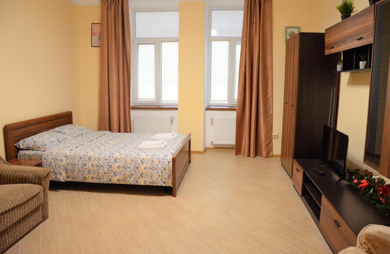 У Князя Лева Поряд Площі Ринок At Duke'S Aparment Next To Rynok Square Apartment Lviv Exterior photo